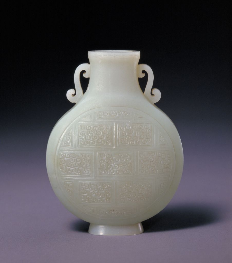 图片[1]-Blue jade cloud pattern treasure moon vase-China Archive